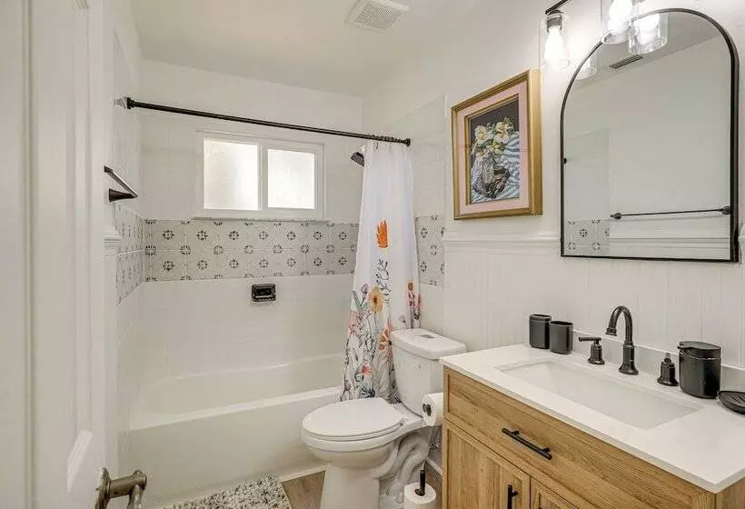 Waterfront Home On Crooked Lake W/ Game Room!