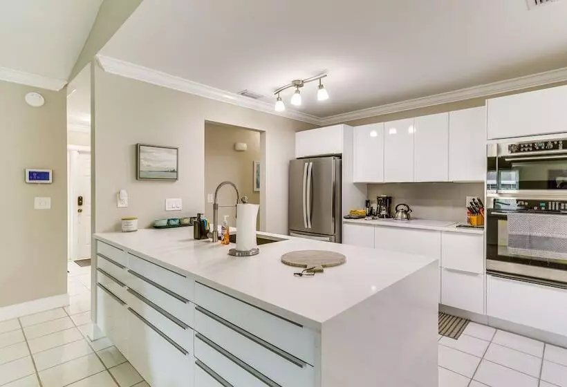 Wellington Vacation Rental: Private Saltwater Pool