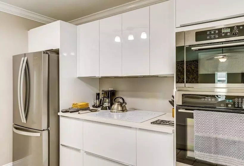 Wellington Vacation Rental: Private Saltwater Pool