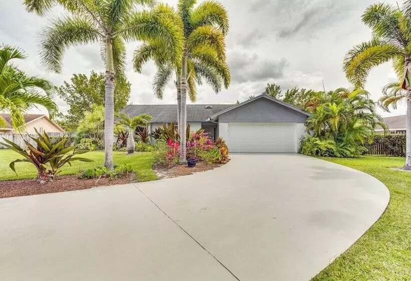 Wellington Vacation Rental: Private Saltwater Pool