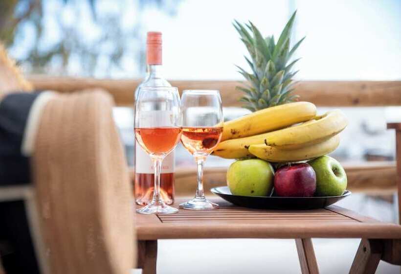 White Cave Villas Residence