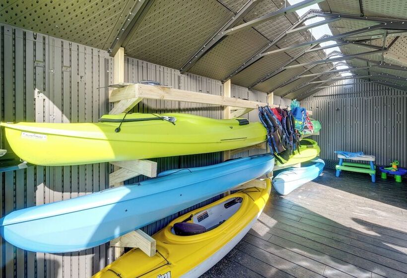 Chic Bellaire Home W/ Outdoor Kitchen On Clam Lake