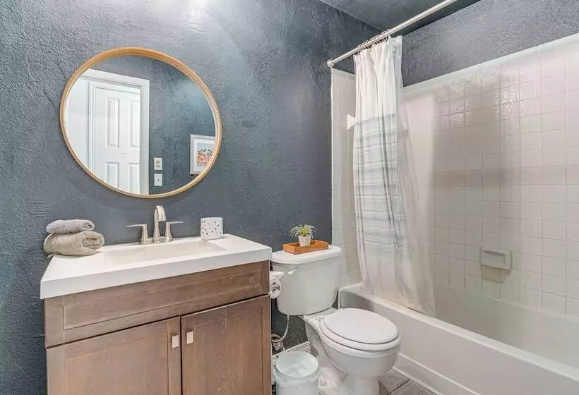 Modern Cedar Park Home: 20 Mi To Downtown Austin!