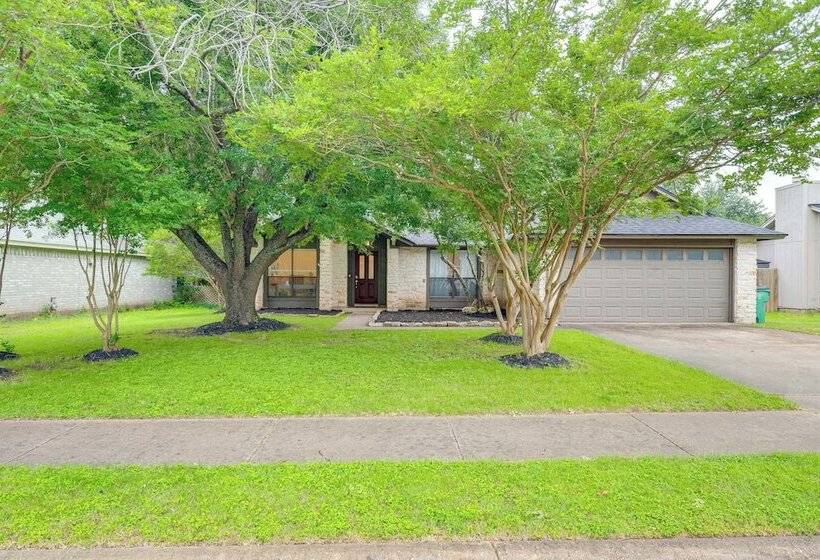 Modern Cedar Park Home: 20 Mi To Downtown Austin!