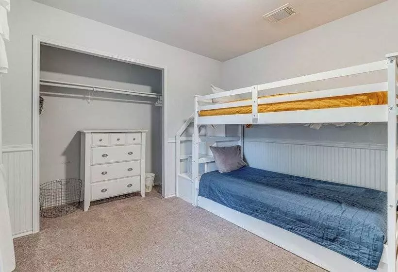 Modern Cedar Park Home: 20 Mi To Downtown Austin!