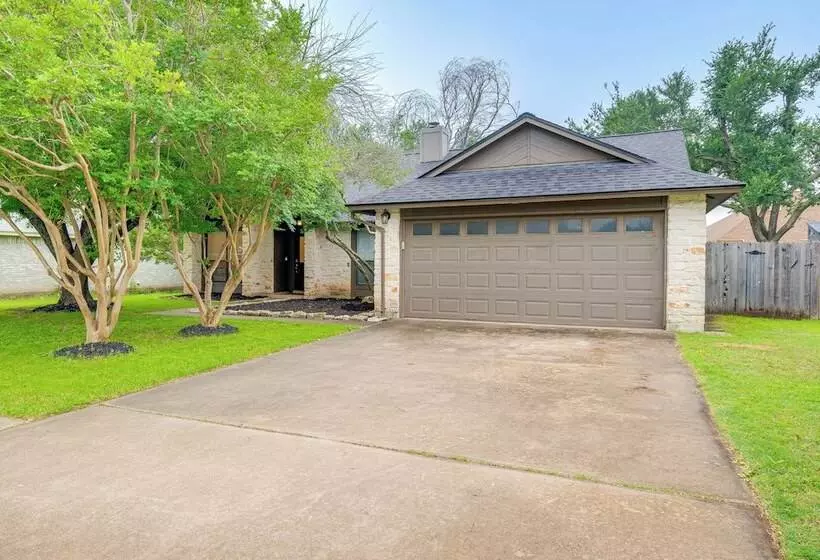Modern Cedar Park Home: 20 Mi To Downtown Austin!