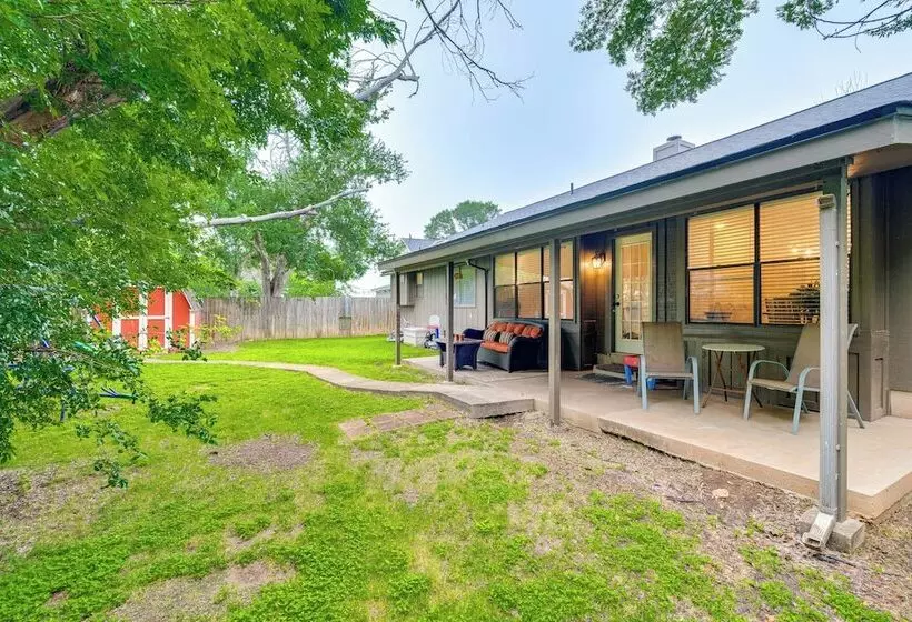 Modern Cedar Park Home: 20 Mi To Downtown Austin!
