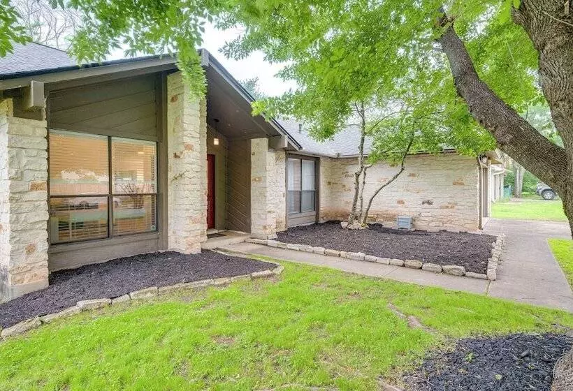 Modern Cedar Park Home: 20 Mi To Downtown Austin!