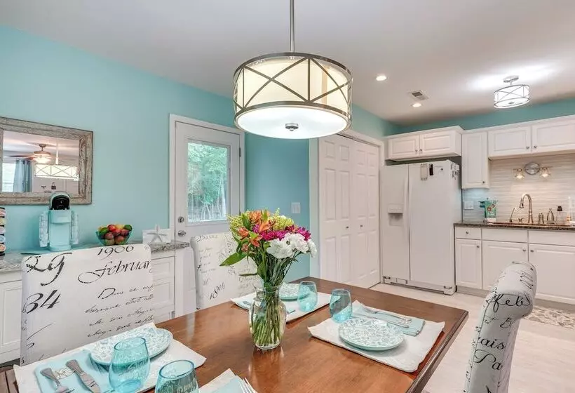 Cozy Goose Creek Escape W/ Patio & Grill