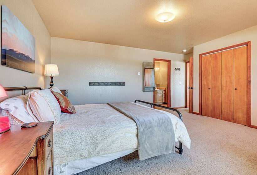 24str 00027 Fairplay Cabin W/ Mountain Views!