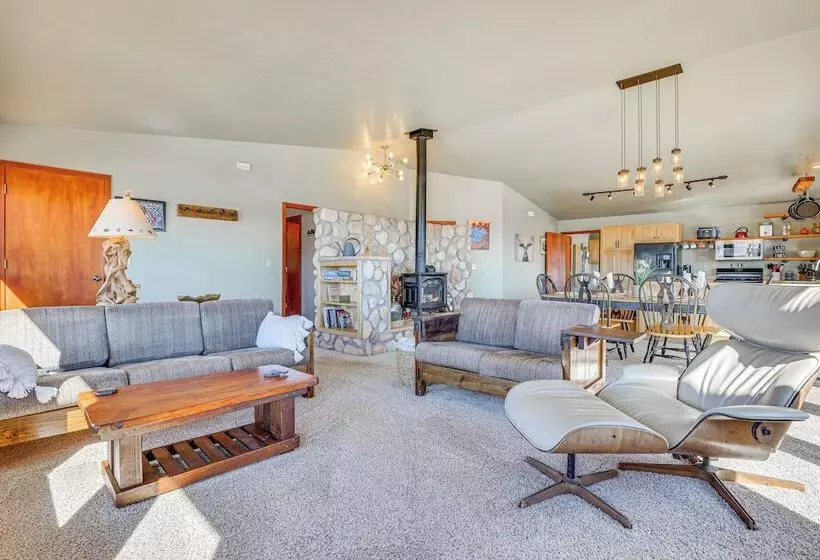 24str 00027 Fairplay Cabin W/ Mountain Views!