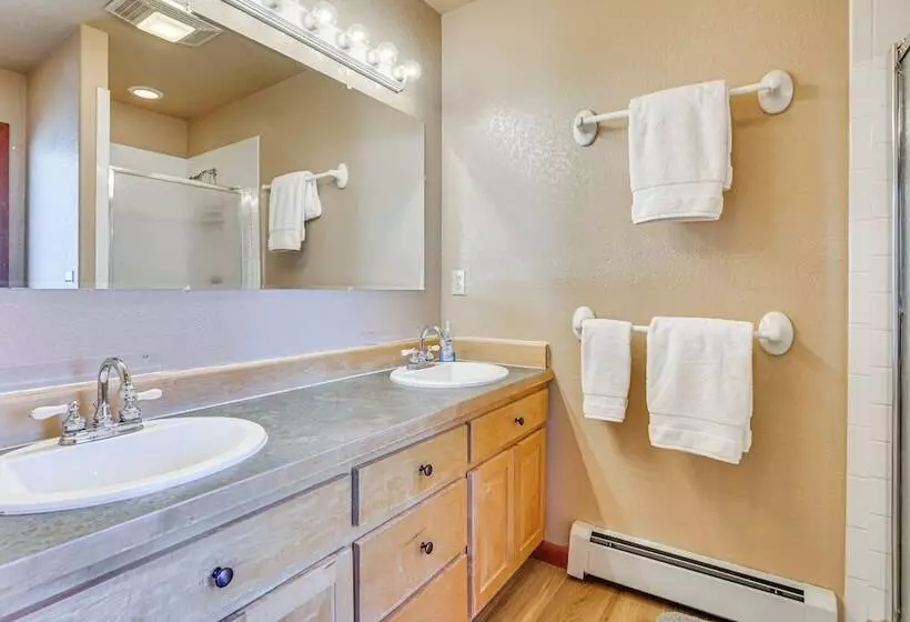 24str 00027 Fairplay Cabin W/ Mountain Views!