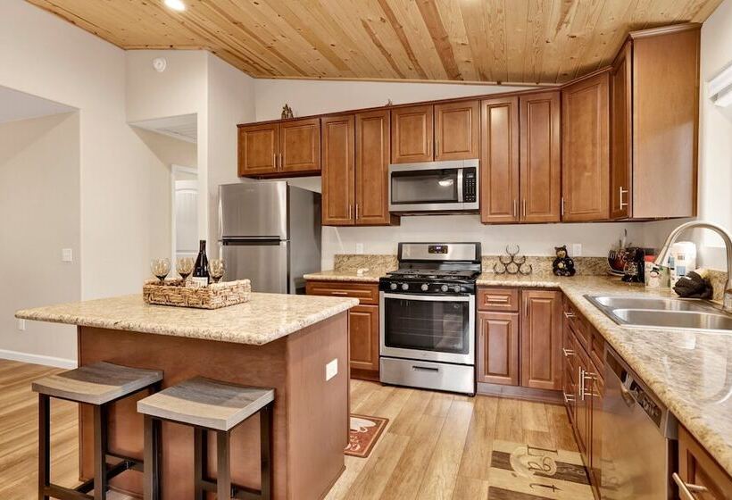 Geronimo Log Cabin #2347