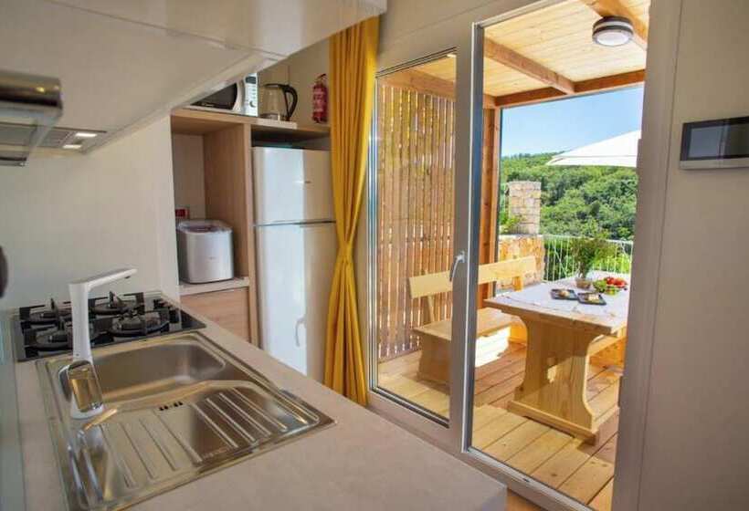 בית מלון כפרי Lastura Mobile Homes