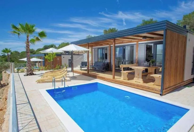 Hotelli Lastura Mobile Homes