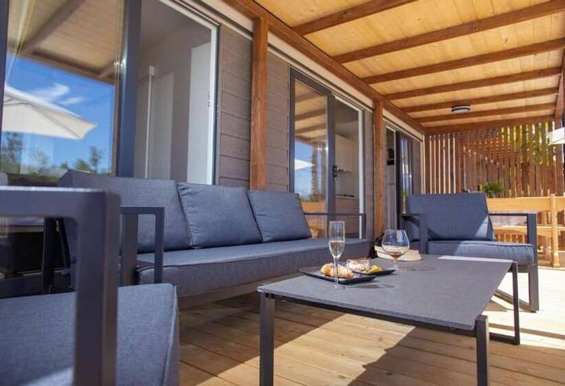 בית מלון כפרי Lastura Mobile Homes