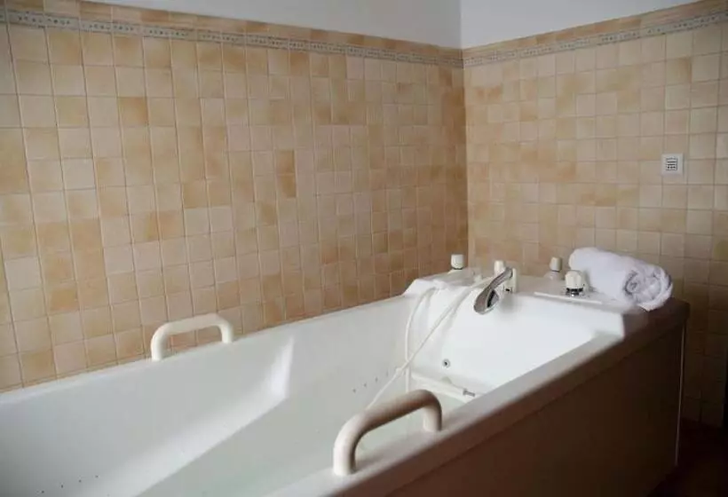 Hotelli Balneario De Marmolejo