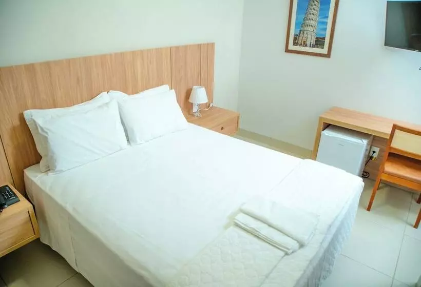 Hotelli Italian Palace