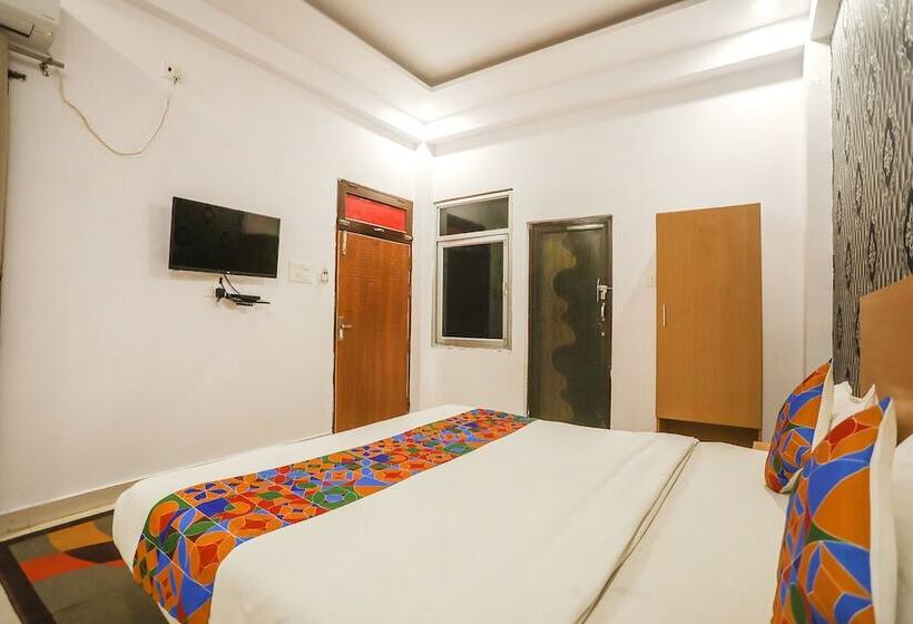 Fabhotel Pranjul Inn