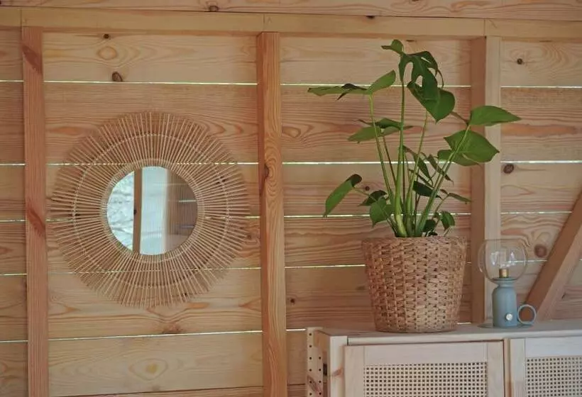 田舎風ホテル Tranquilo Glamping