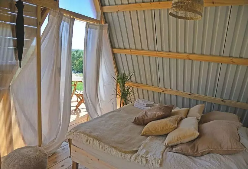 田舎風ホテル Tranquilo Glamping