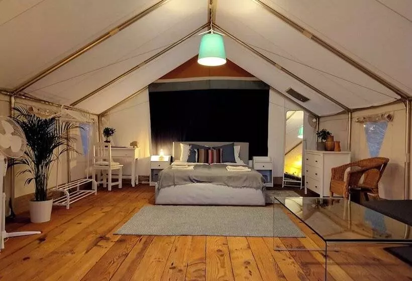 田舎風ホテル Tranquilo Glamping