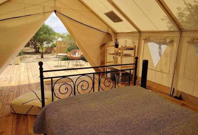 田舎風ホテル Tranquilo Glamping