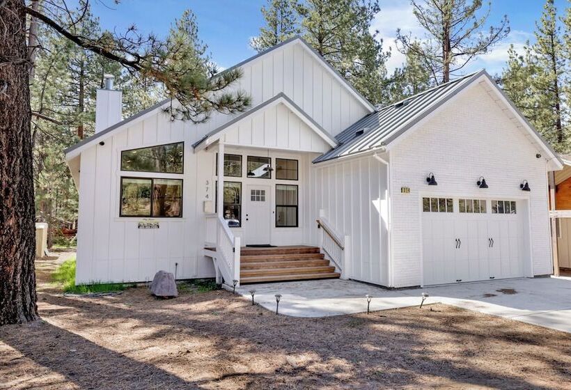 Mountain Palace #2018