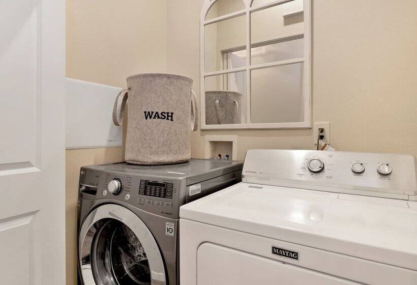 Mountain Palace #2018