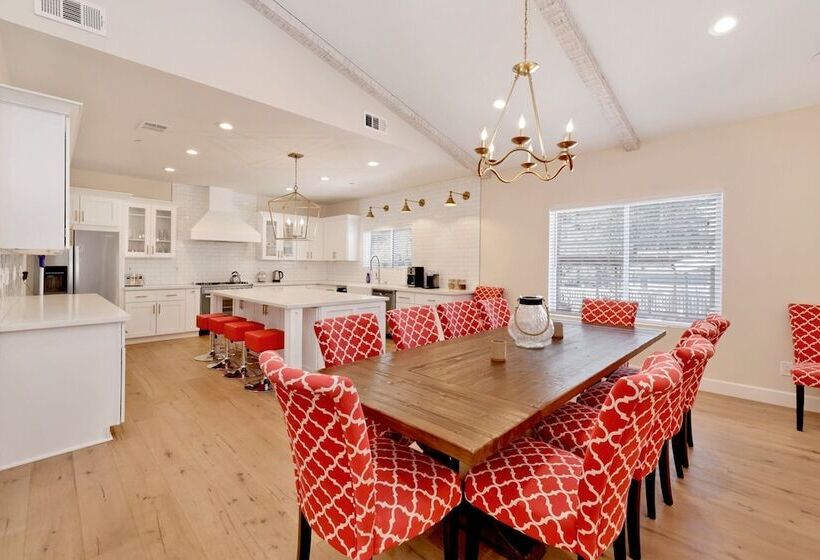 Mountain Palace #2018