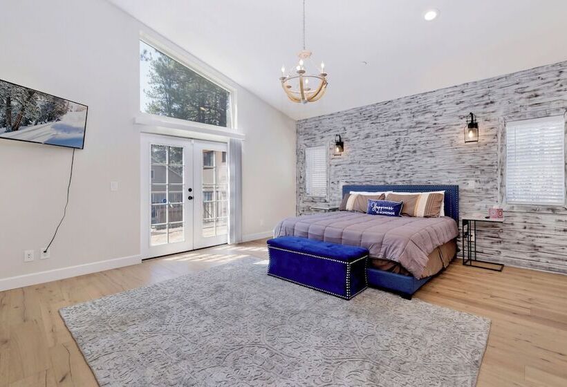 Mountain Palace #2018