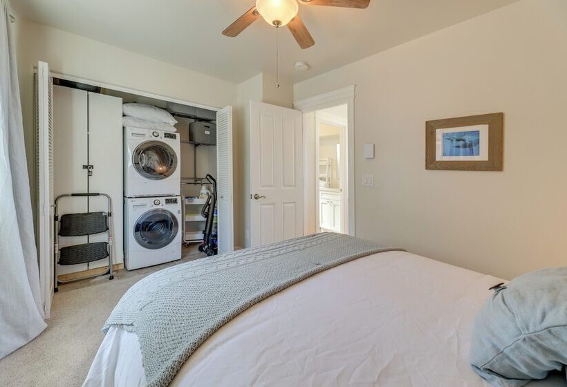 Oceanfront Yachats Cottage W/ View & Beach Access!