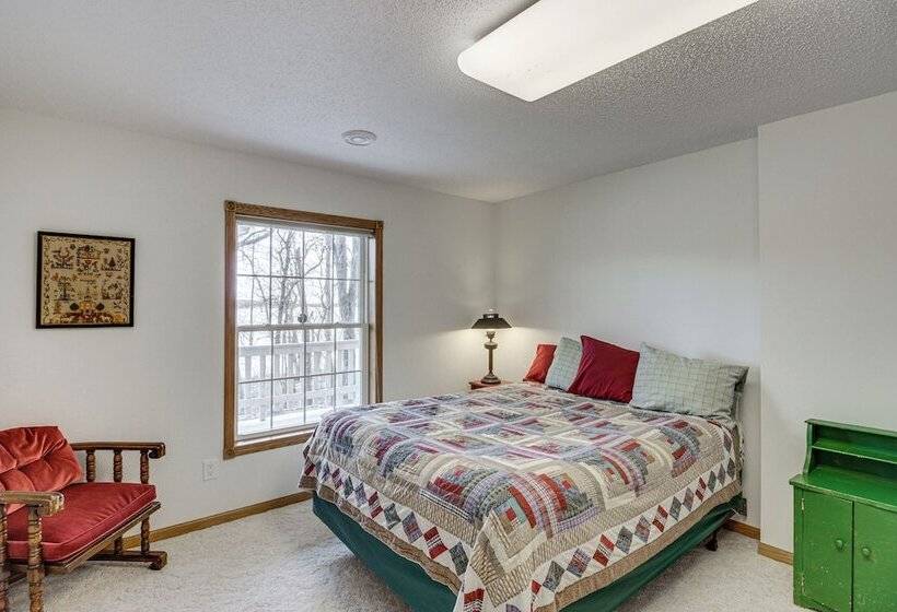 Pelican Rapids Lake House W/ Water Views + Dock!