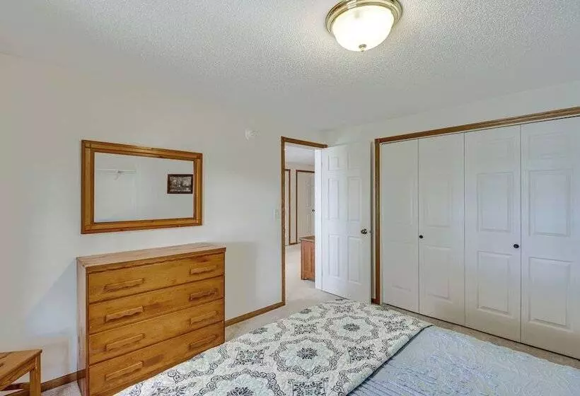 Pelican Rapids Lake House W/ Water Views + Dock!