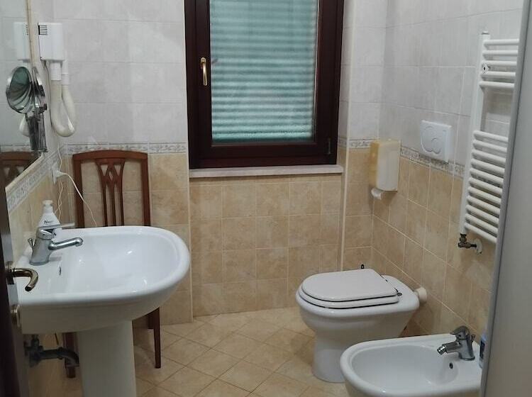 פנסיון Alloggio Turistico