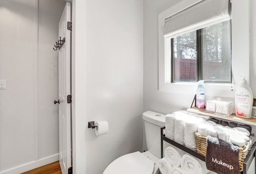 Nearby Hiking: Pet Friendly Cabin In Mormon Lake