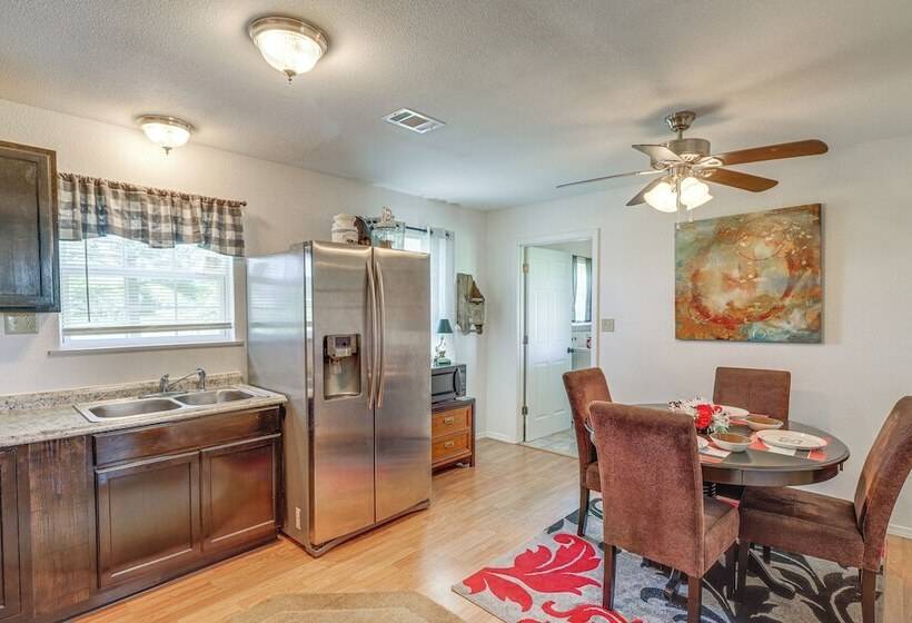 Quiet Atkins Home W/ Porch   Near Arkansas River!