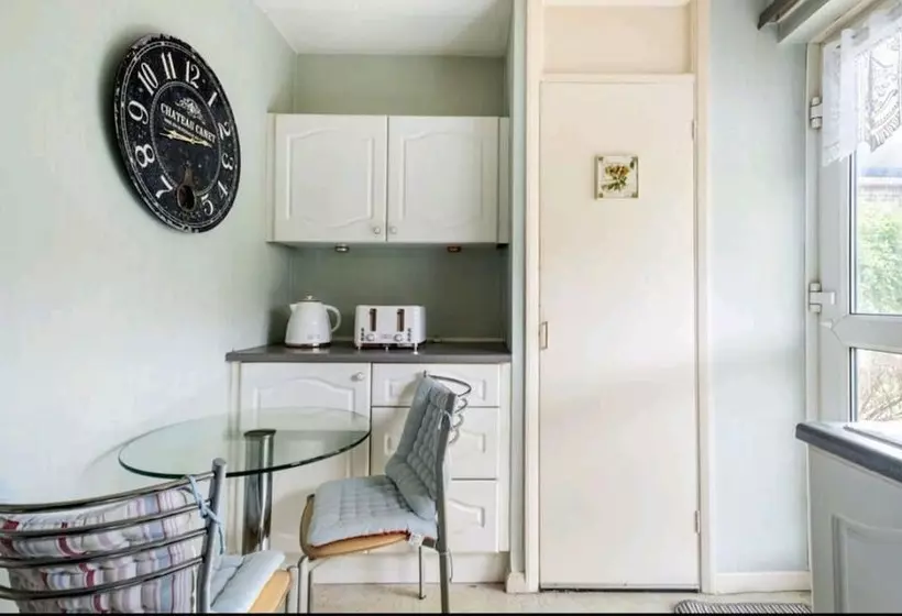 Residenssi 3br House/garden/patio/7 Guests/fireplace/parking