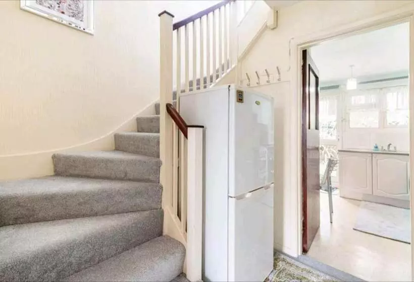 Residenssi 3br House/garden/patio/7 Guests/fireplace/parking