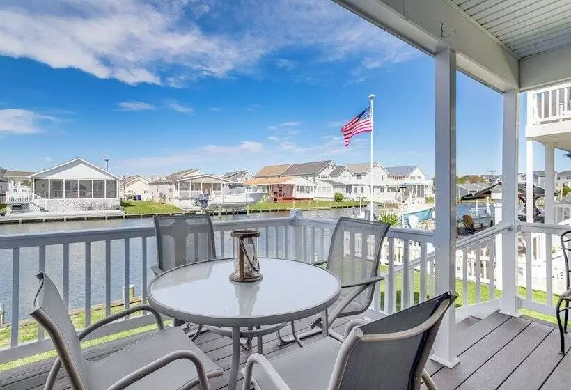 Selbyville Canal Front Home Near Beaches & Shops!