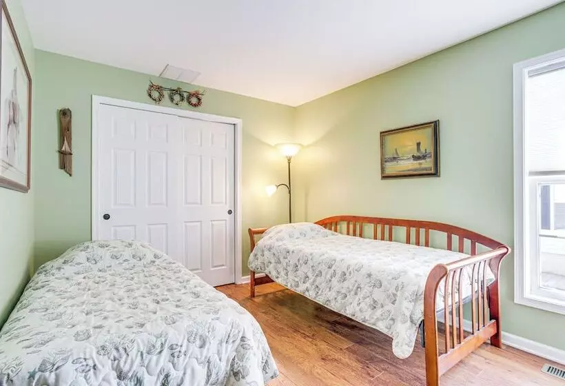 Selbyville Canal Front Home Near Beaches & Shops!