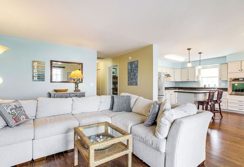 Selbyville Canal Front Home Near Beaches & Shops!