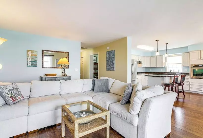 Selbyville Canal Front Home Near Beaches & Shops!