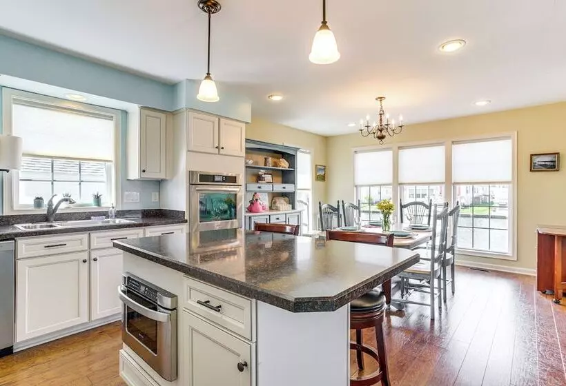 Selbyville Canal Front Home Near Beaches & Shops!