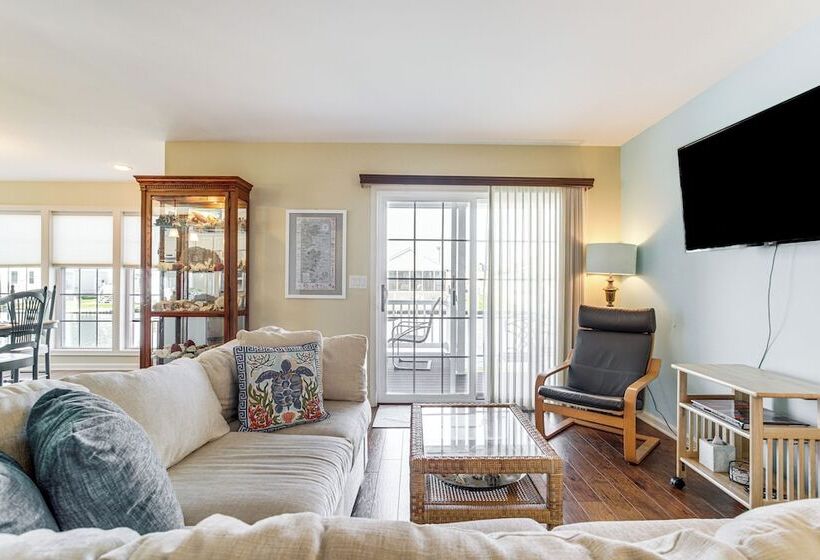 Selbyville Canal Front Home Near Beaches & Shops!