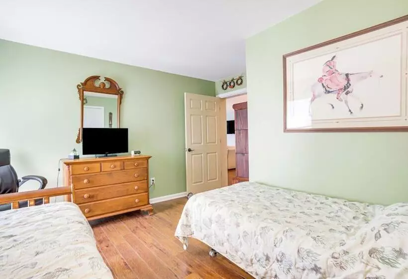 Selbyville Canal Front Home Near Beaches & Shops!