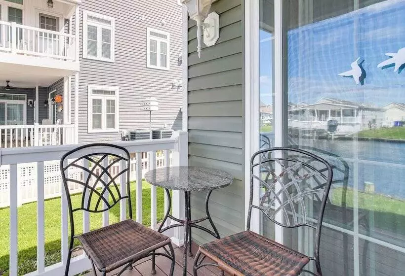 Selbyville Canal Front Home Near Beaches & Shops!