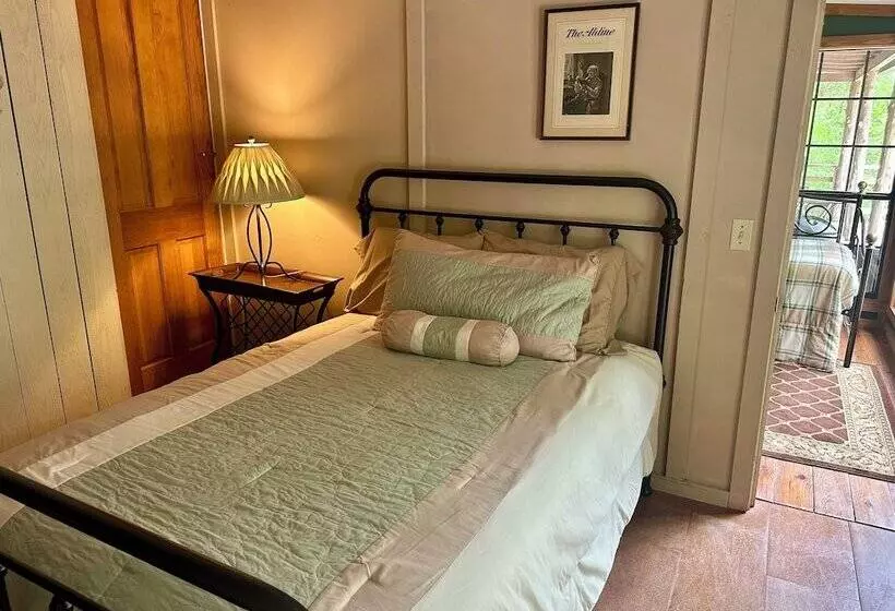 Stag Leap Cabins & Extended Stays