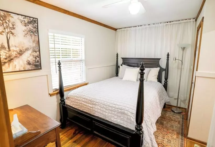 Stag Leap Cabins & Extended Stays