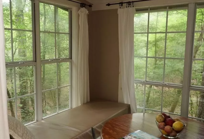 Stag Leap Cabins & Extended Stays